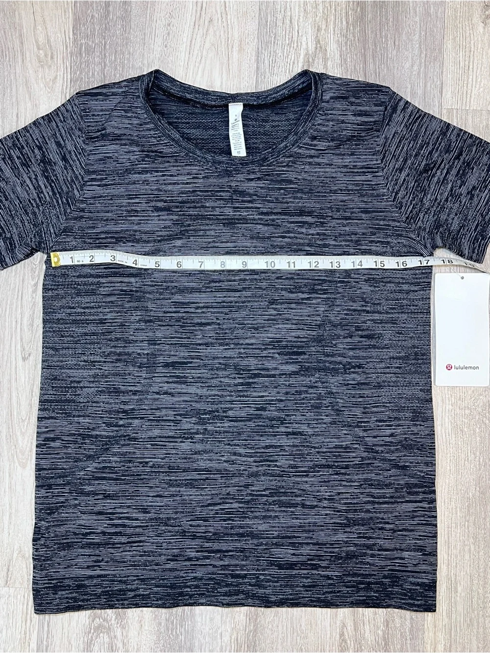 Lululemon Long Distance Short Sleeve Heathered Black (First Release) Size 6 NWT